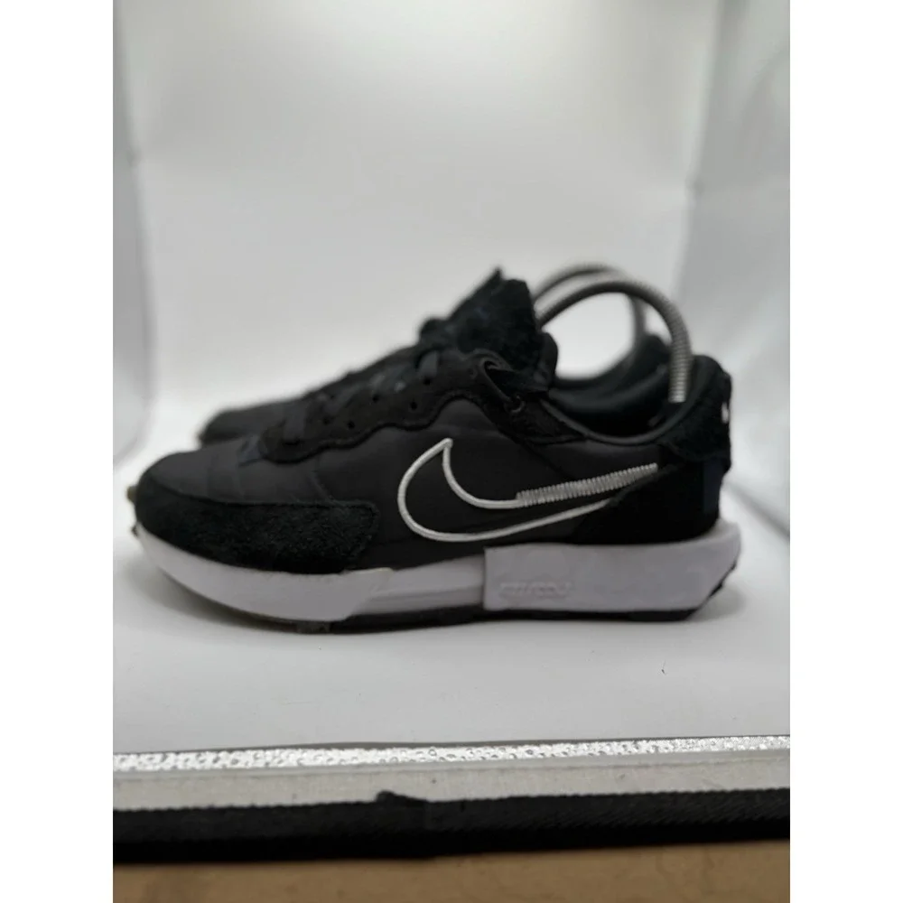Nike  Fontanka Waffle 'Black‎ White' DC3579-005 Women's Shoes Size 7